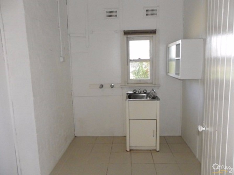 37 Monie Ave, East Hills NSW 2213