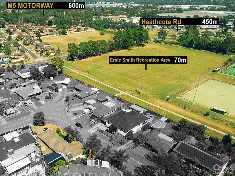 19 Gal Crescent, Moorebank NSW 2170