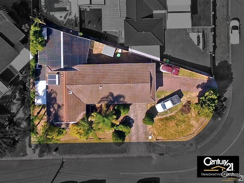 19 Gal Crescent, Moorebank NSW 2170