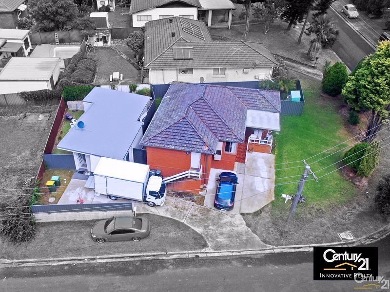 2 Randolph Street, Campbelltown NSW 2560