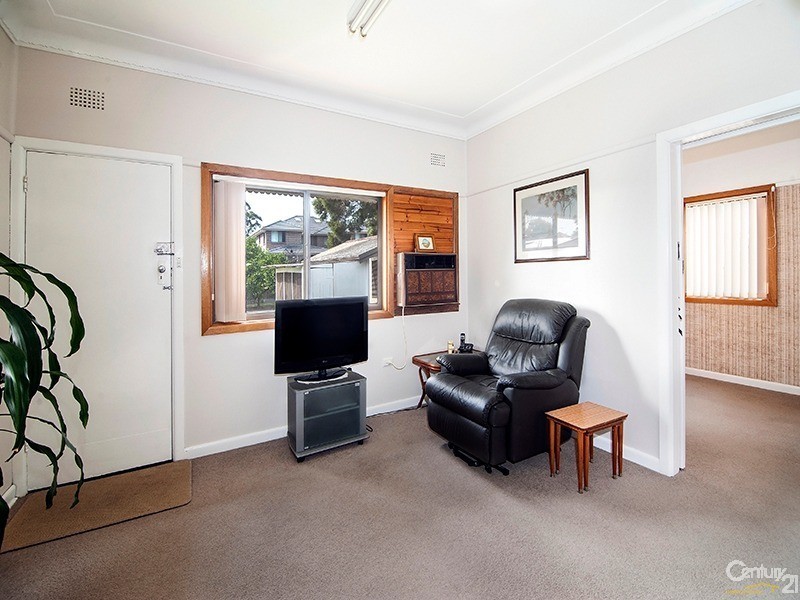 17 Killara Avenue, Panania NSW 2213