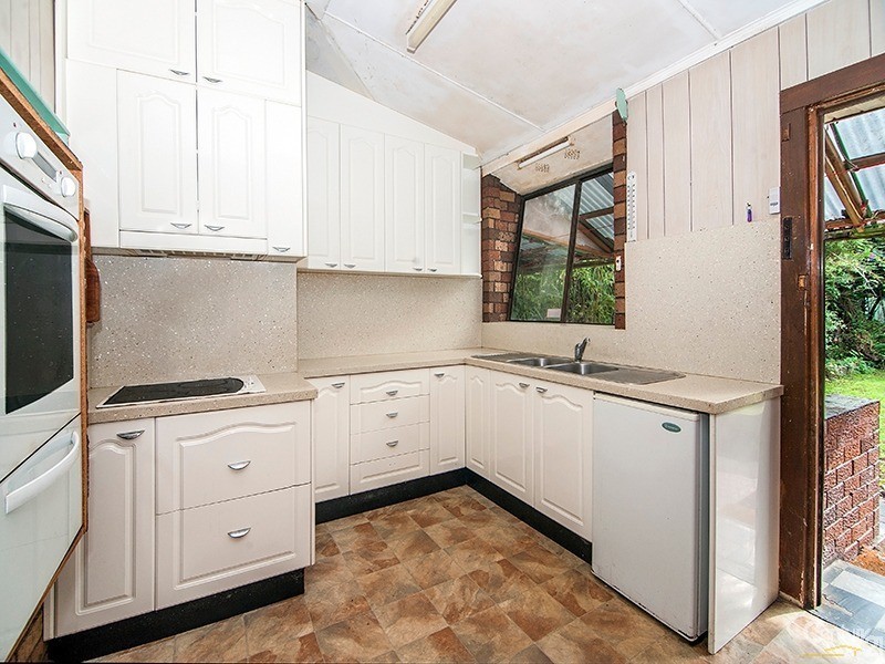 6 Forrest Road, East Hills NSW 2213