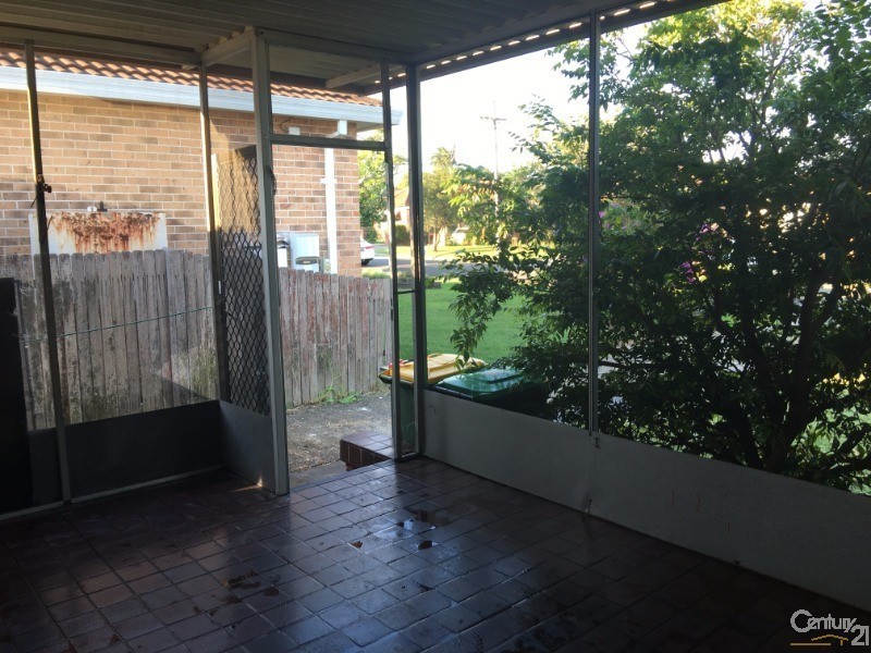 22 Eileen Street, Picnic Point NSW 2213