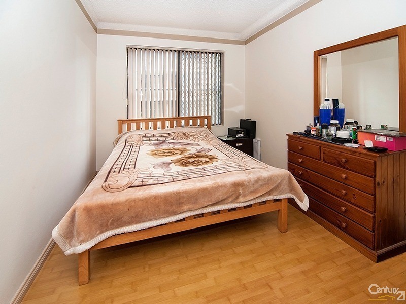 2/8-12 Hixson Street, Bankstown NSW 2200