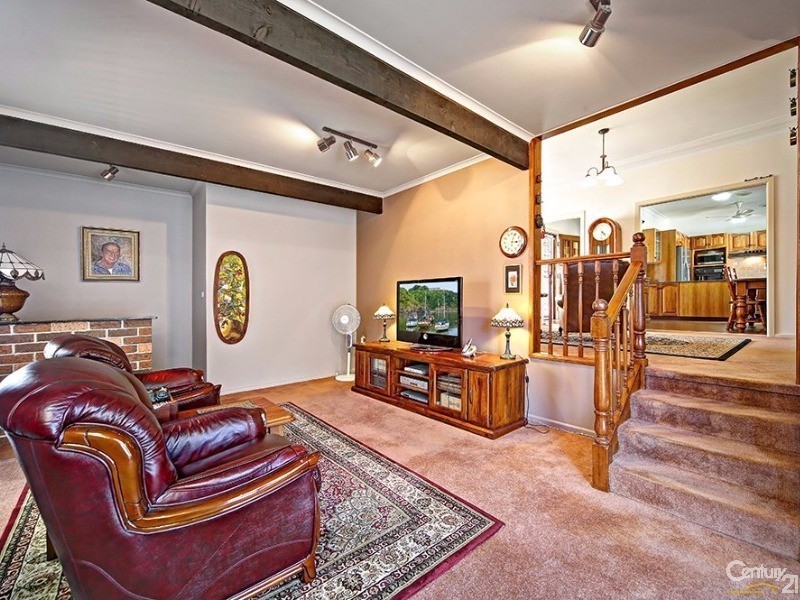 28 Mae Crescent, Panania NSW 2213