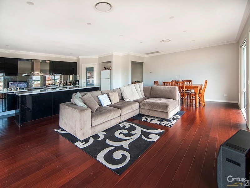 4 Cotter Lane, Moorebank NSW 2170