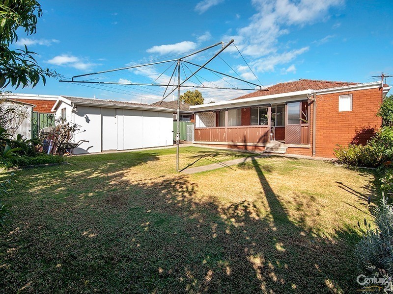 55  Wall Avenue, Panania NSW 2213