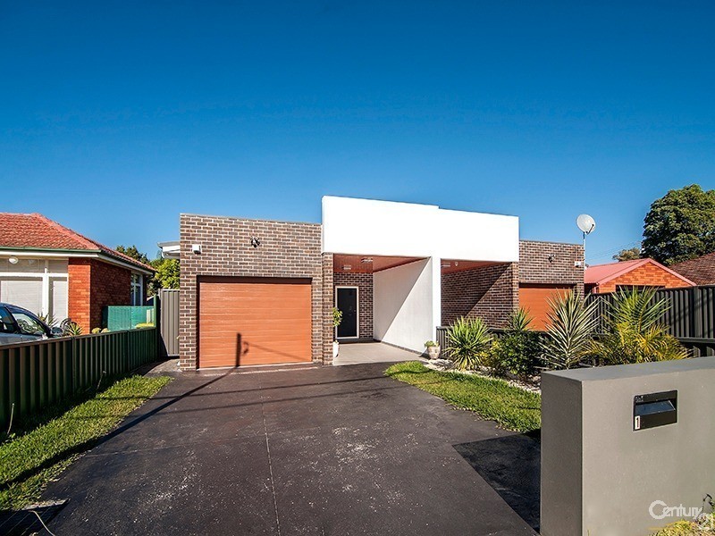 1 Harford Avenue, East Hills NSW 2213