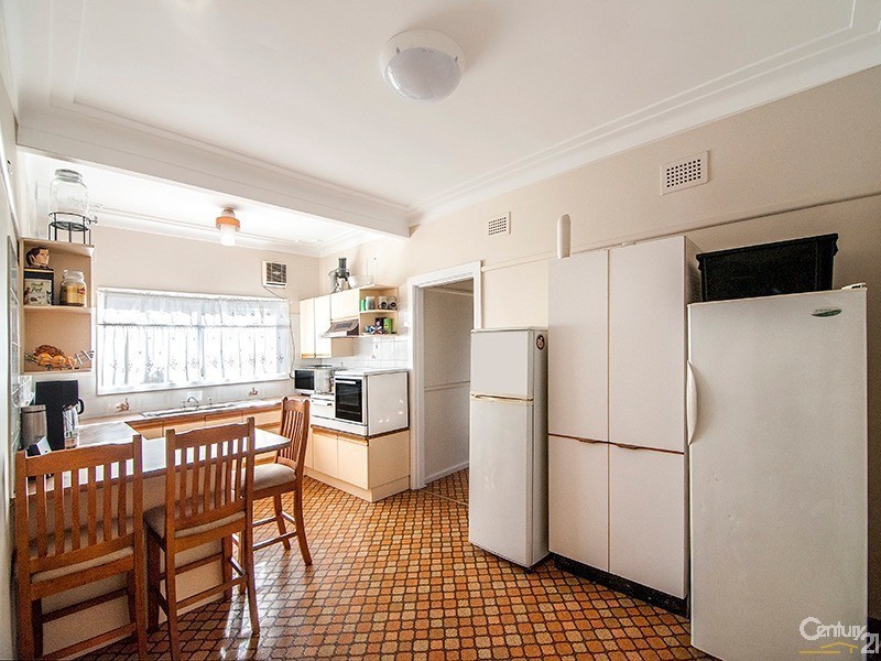 43 Victoria Street, Revesby NSW 2212