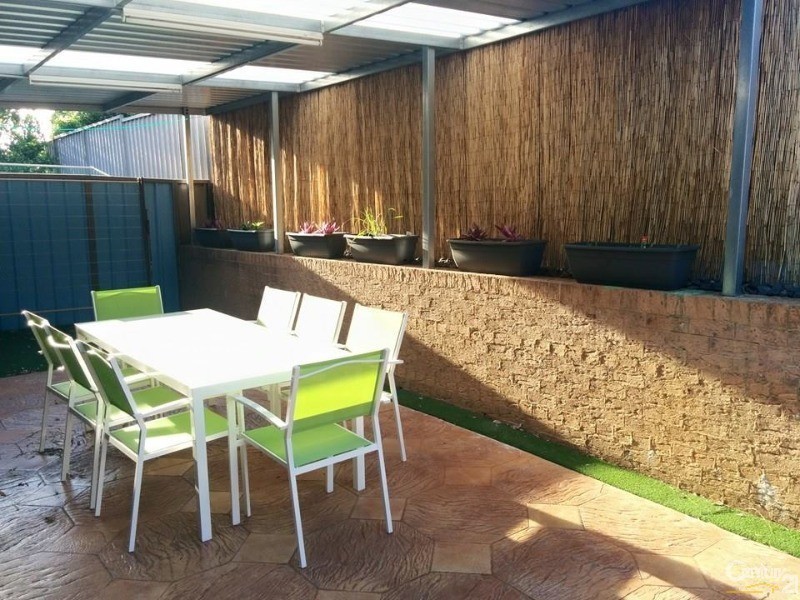 2/16 Leemon Street, Condell Park NSW 2200