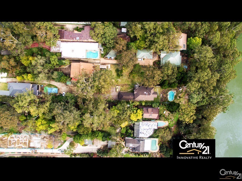 848 Henry Lawson Drive, Picnic Point NSW 2213