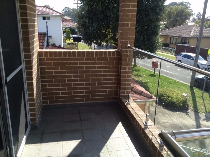 2b Laundess Avenue, Panania NSW 2213