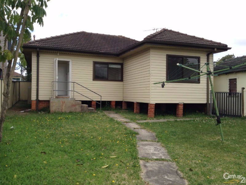 10 Edgar St, Yagoona NSW 2199