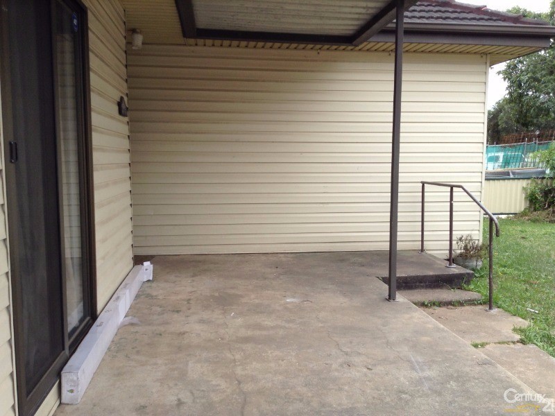 10 Edgar St, Yagoona NSW 2199