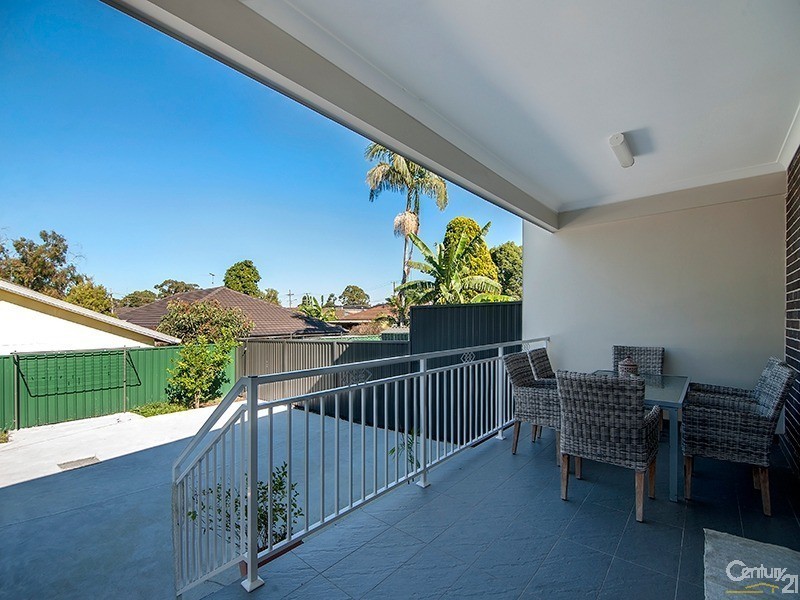 1 Harford Avenue, East Hills NSW 2213