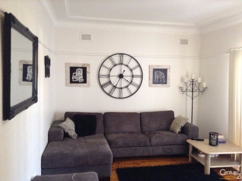 24 Banks Street, Padstow NSW 2211