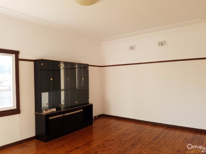 26 Townsend Street, Condell Park NSW 2200