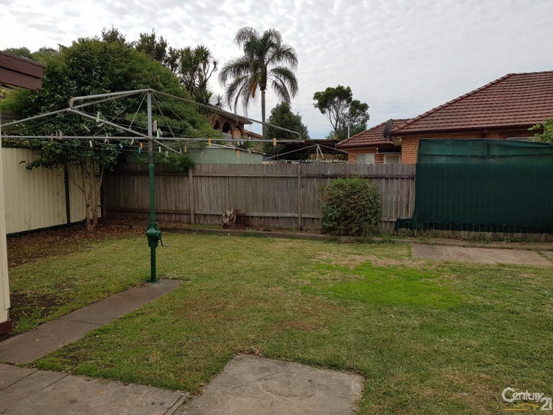 26 Townsend Street, Condell Park NSW 2200