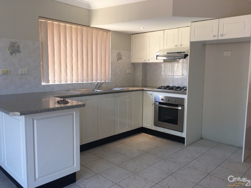 2/6  Lee St, Condell Park NSW 2200