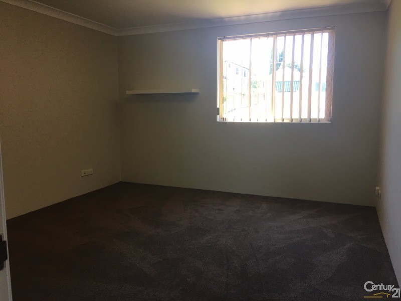 2/6  Lee St, Condell Park NSW 2200