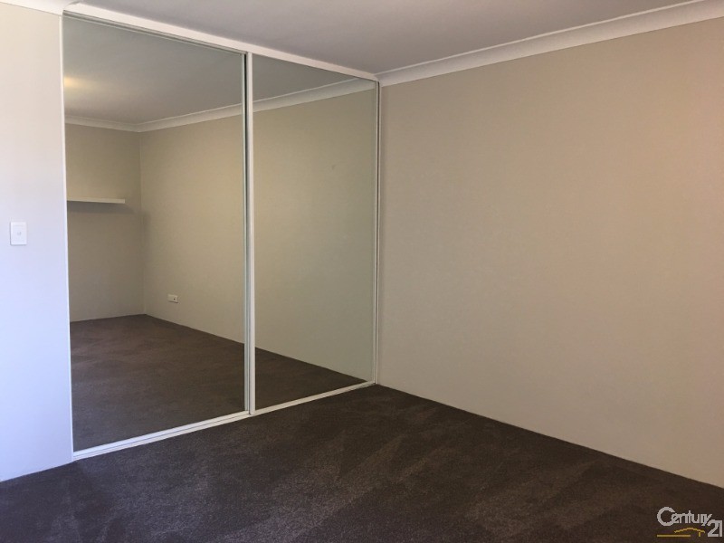2/6  Lee St, Condell Park NSW 2200
