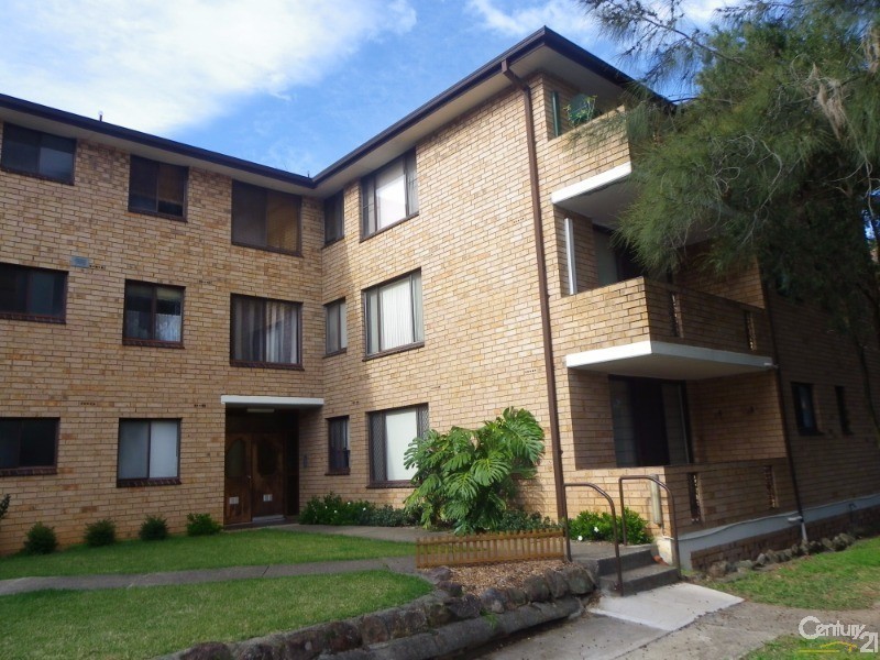 24/8 Hixson Street, Bankstown NSW 2200