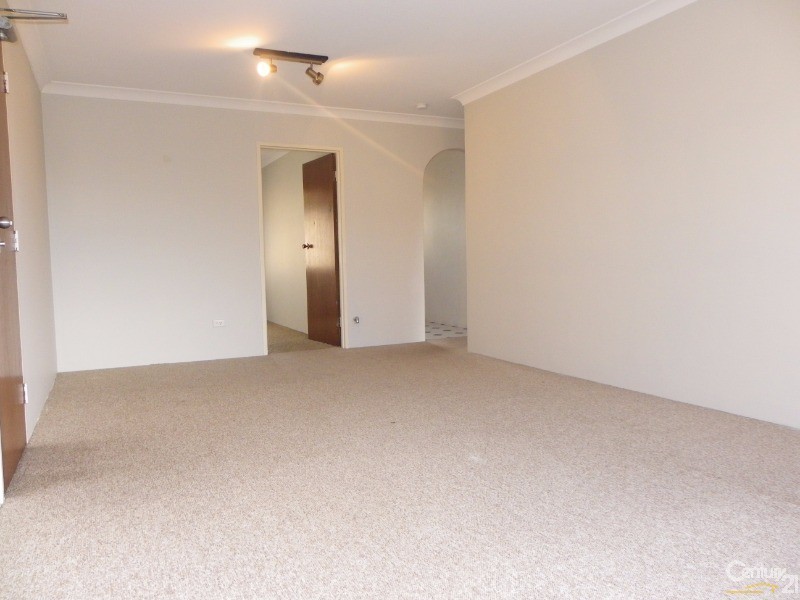 24/8 Hixson Street, Bankstown NSW 2200