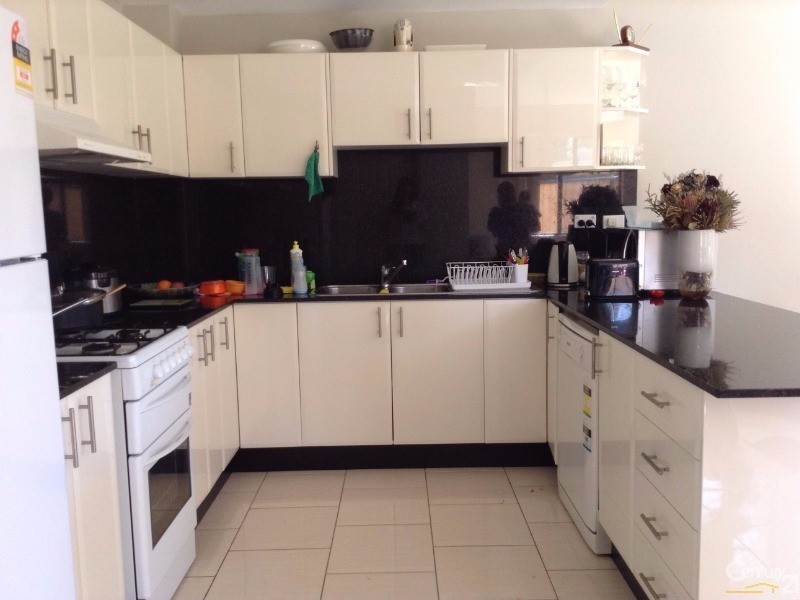 10 Buckley Ave, Revesby NSW 2212