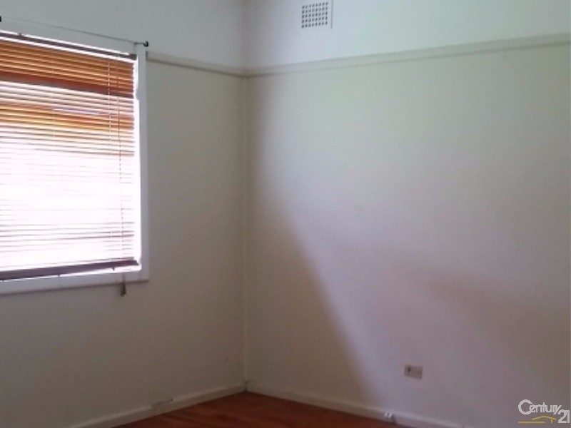 34 Ellis St, Condell Park NSW 2200