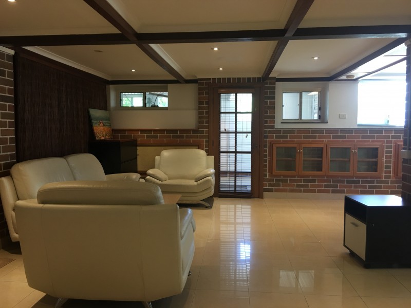 12a Saric Ave, Georges Hall NSW 2198