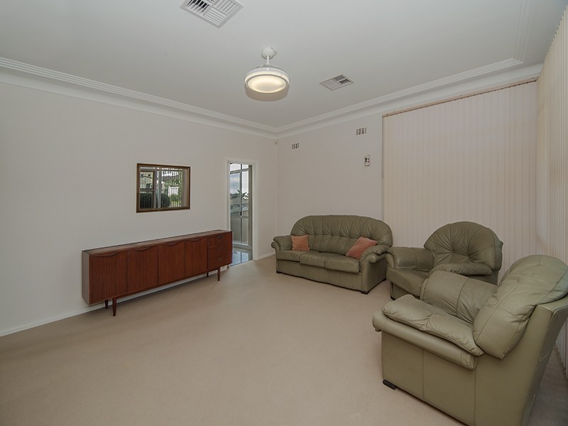 31 Taloma Street, Picnic Point NSW 2213
