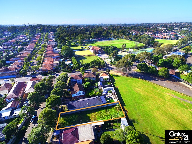 4 Roslyn Street, Ashbury NSW 2193