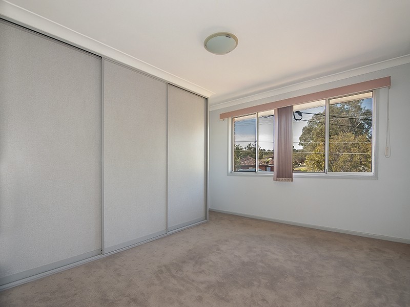 47 Jacaranda Drive, Georges Hall NSW 2198