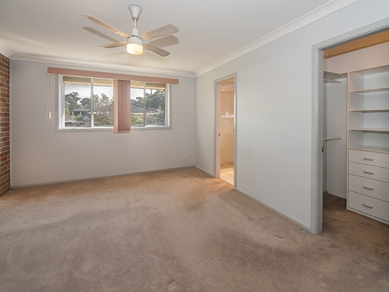 47 Jacaranda Drive, Georges Hall NSW 2198