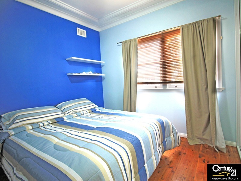 16 Market Street, Moorebank NSW 2170