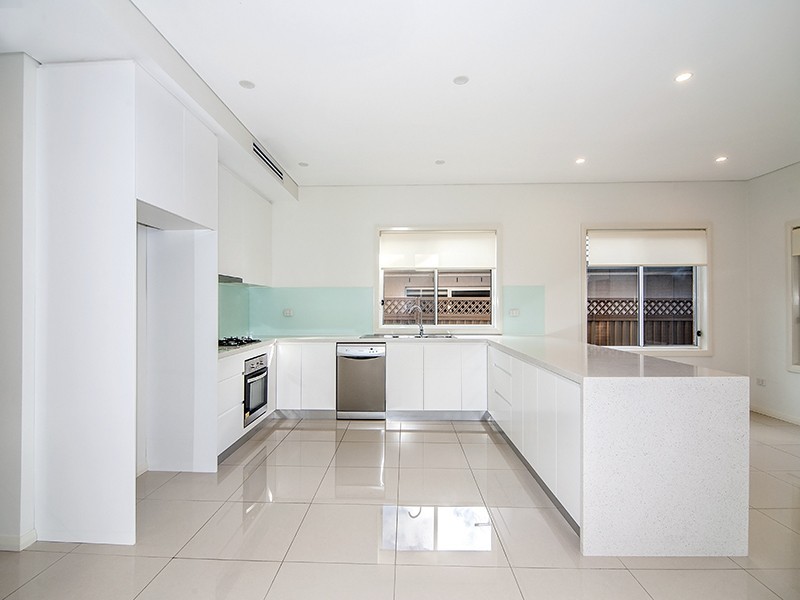 13 Cheatle Street, East Hills NSW 2213