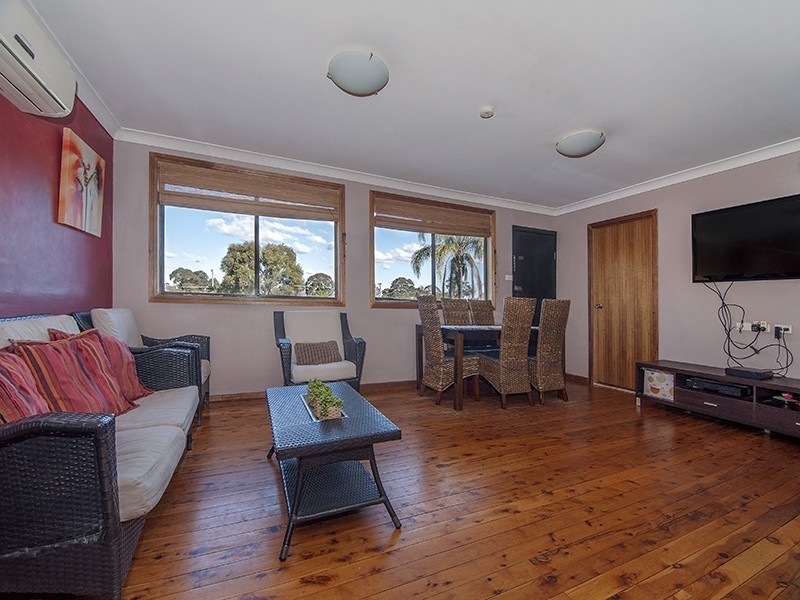 83 Flinders Road, Georges Hall NSW 2198