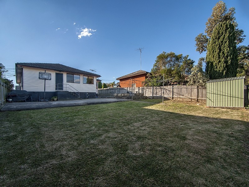 83 Flinders Road, Georges Hall NSW 2198