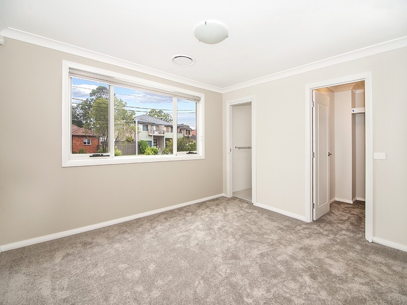 10 Kathleen Parade, Picnic Point NSW 2213