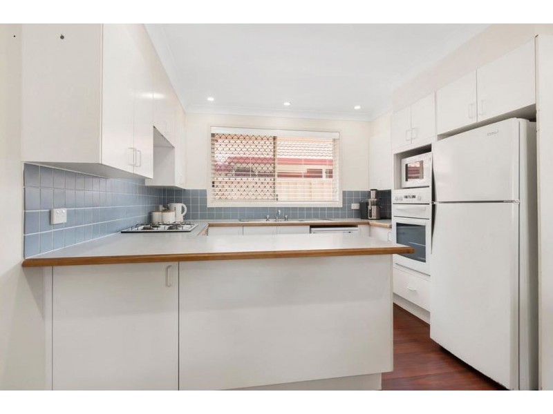 1 Ellesmere Court, Wattle Grove NSW 2173