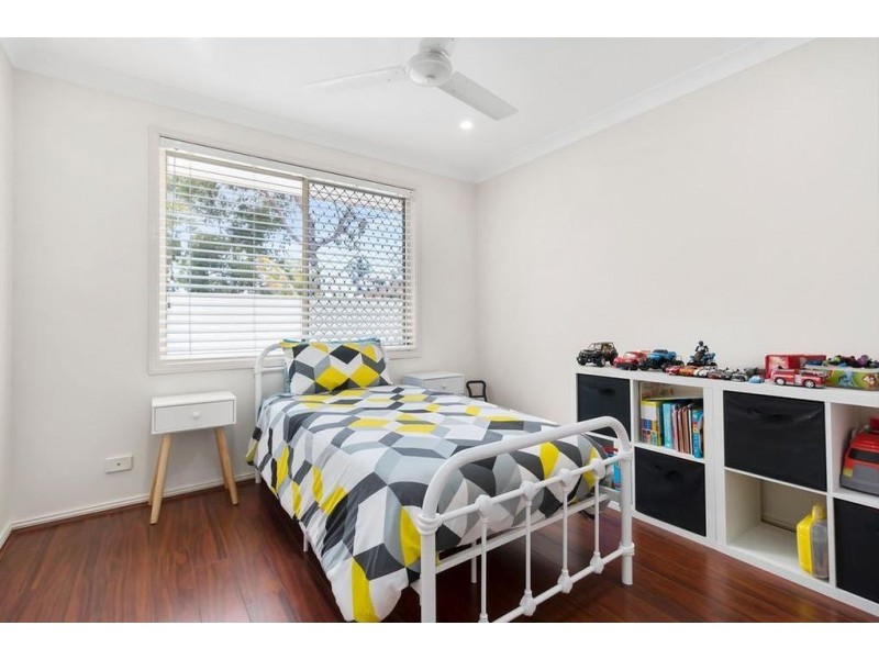 1 Ellesmere Court, Wattle Grove NSW 2173