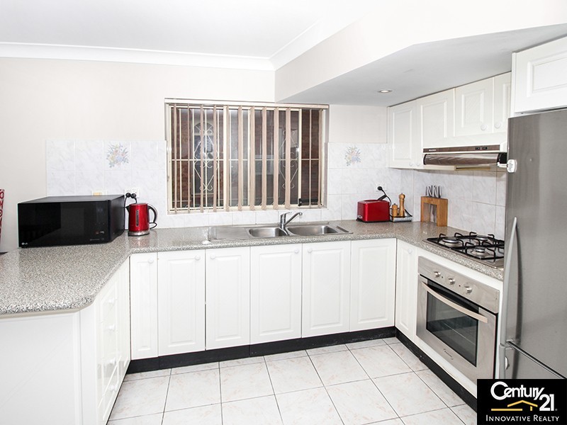 2/6 Lee Street, Condell Park NSW 2200