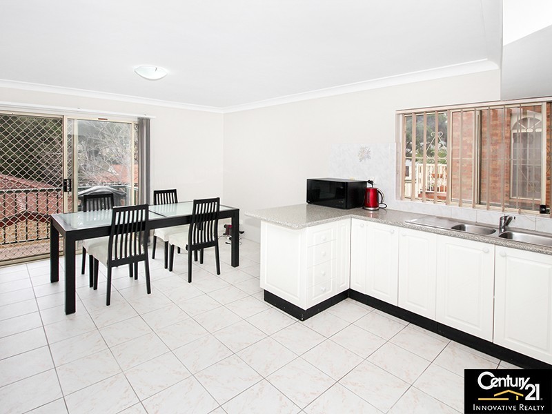 2/6 Lee Street, Condell Park NSW 2200
