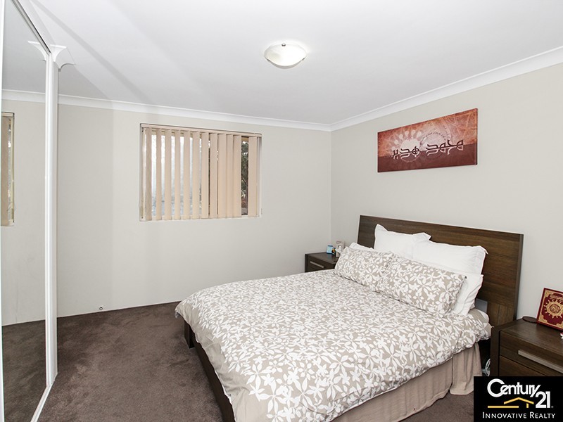 2/6 Lee Street, Condell Park NSW 2200