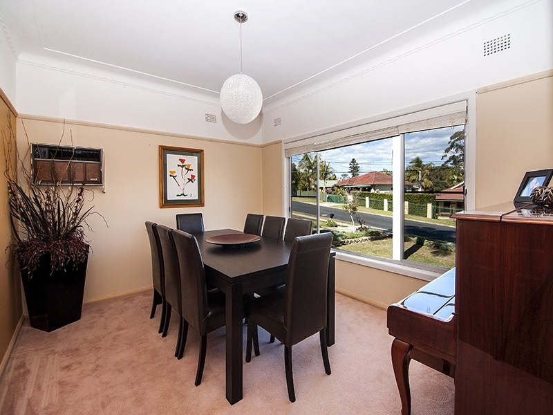 6 Sandakan Road, Revesby Heights NSW 2212