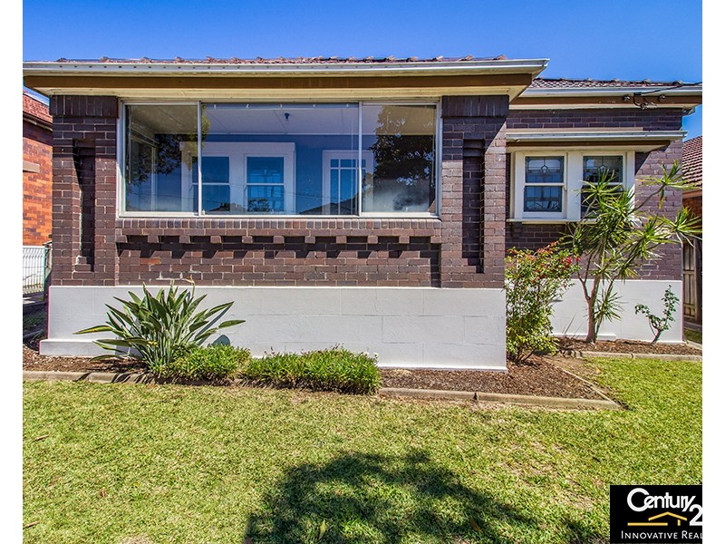 15 Clemton Ave, Earlwood NSW 2206
