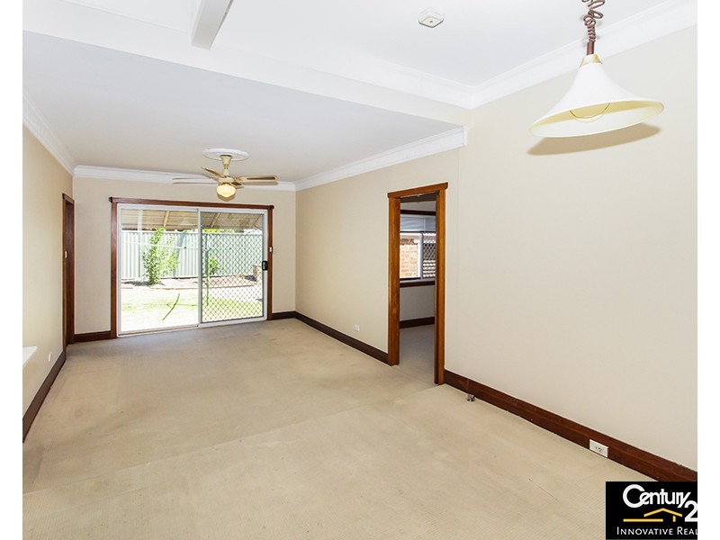 15 Clemton Ave, Earlwood NSW 2206