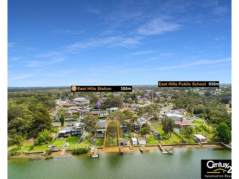 592 Henry Lawson Drive, East Hills NSW 2213