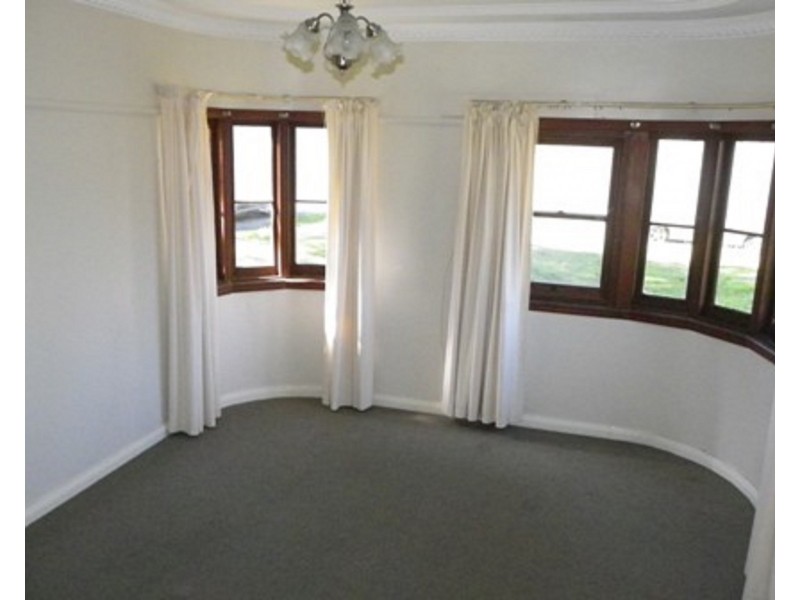 37  Monie Avenue, East Hills NSW 2213