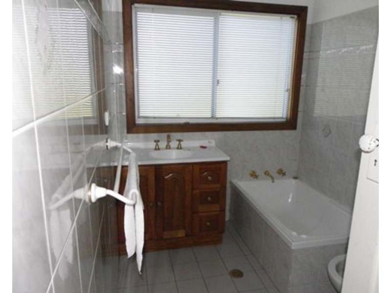 37  Monie Avenue, East Hills NSW 2213